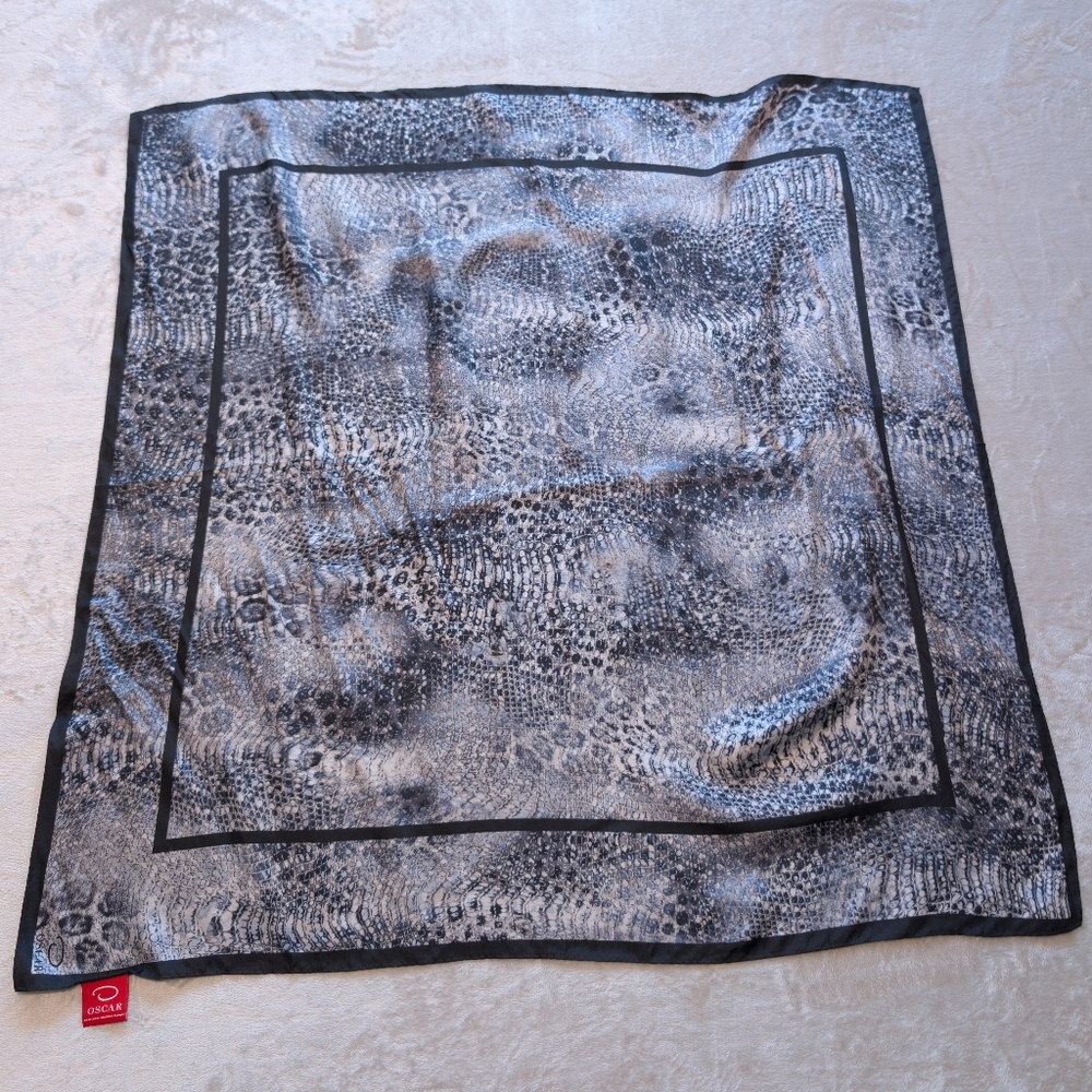 Vintage Oscar de la Renta 100% Silk Snakeskin Print Scarf Quiet Luxury Old Money image 8